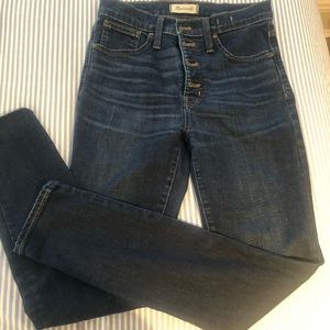 Madewell high rise 9” skinny with button closure